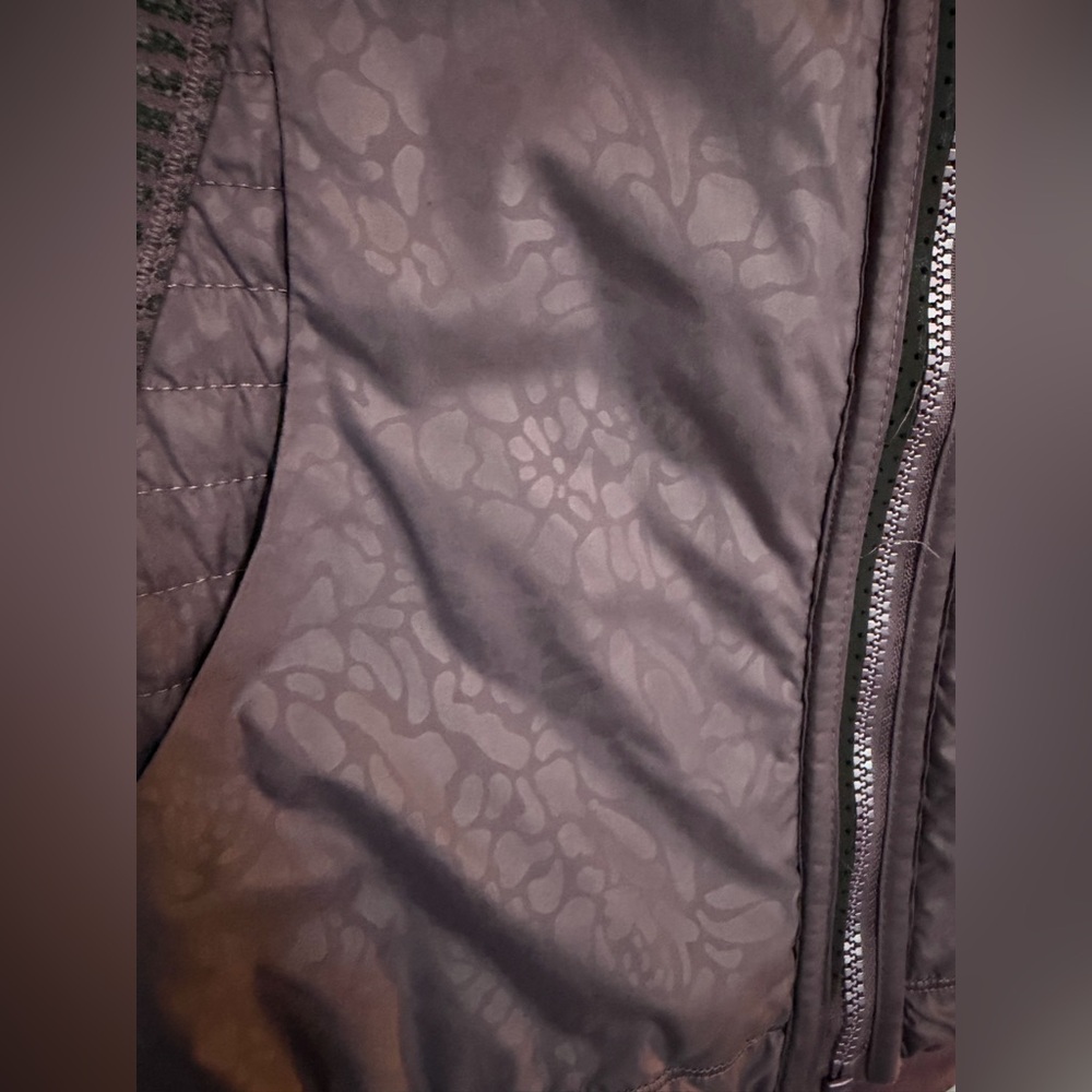 lululemon athletica rebel runner jacket 8 - Picture 6 of 8